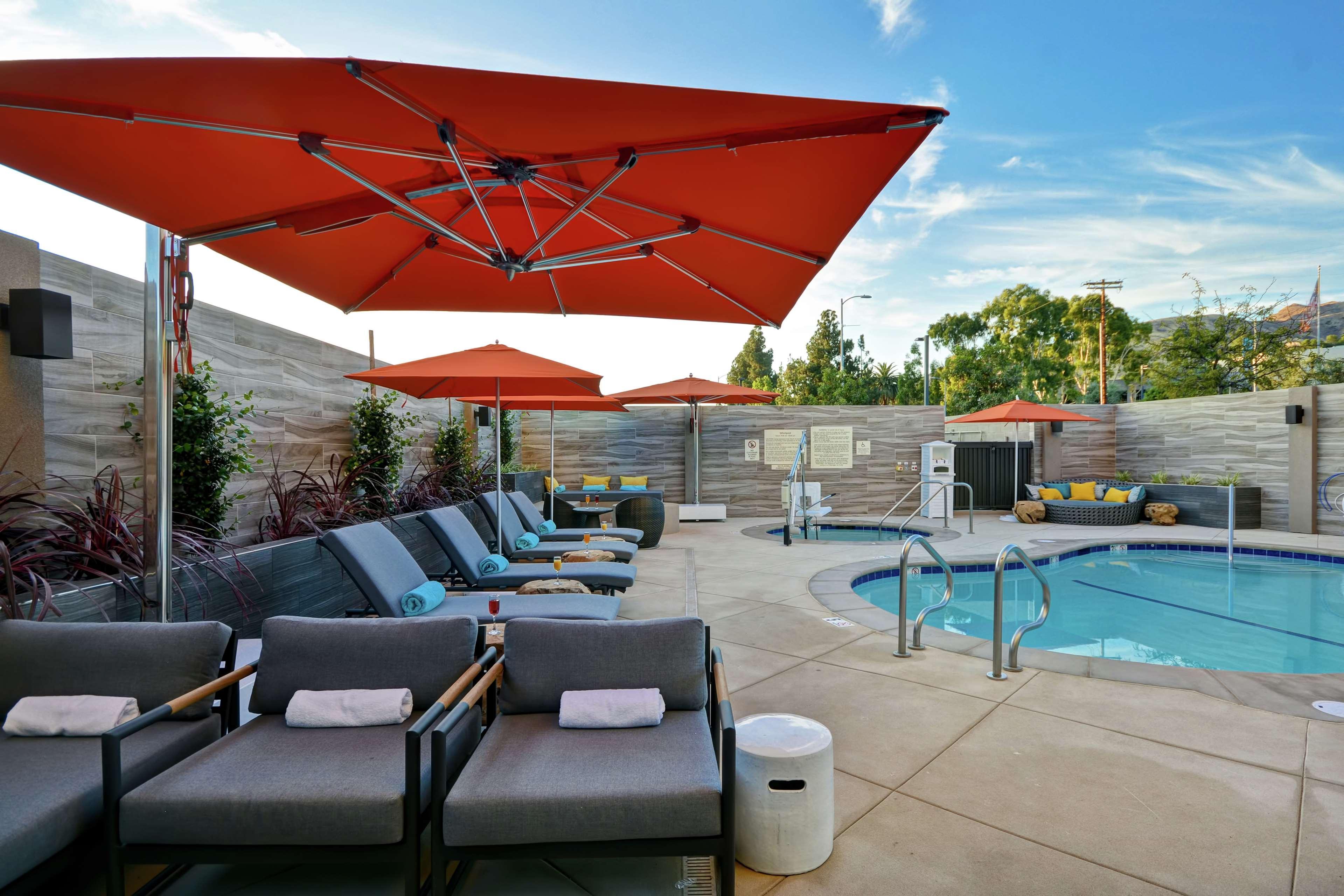 Hampton Inn & Suites Los Angeles Burbank Airport Екстер'єр фото