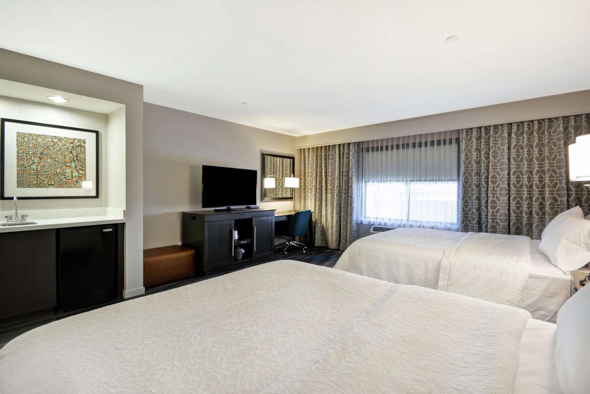 Hampton Inn & Suites Los Angeles Burbank Airport Екстер'єр фото