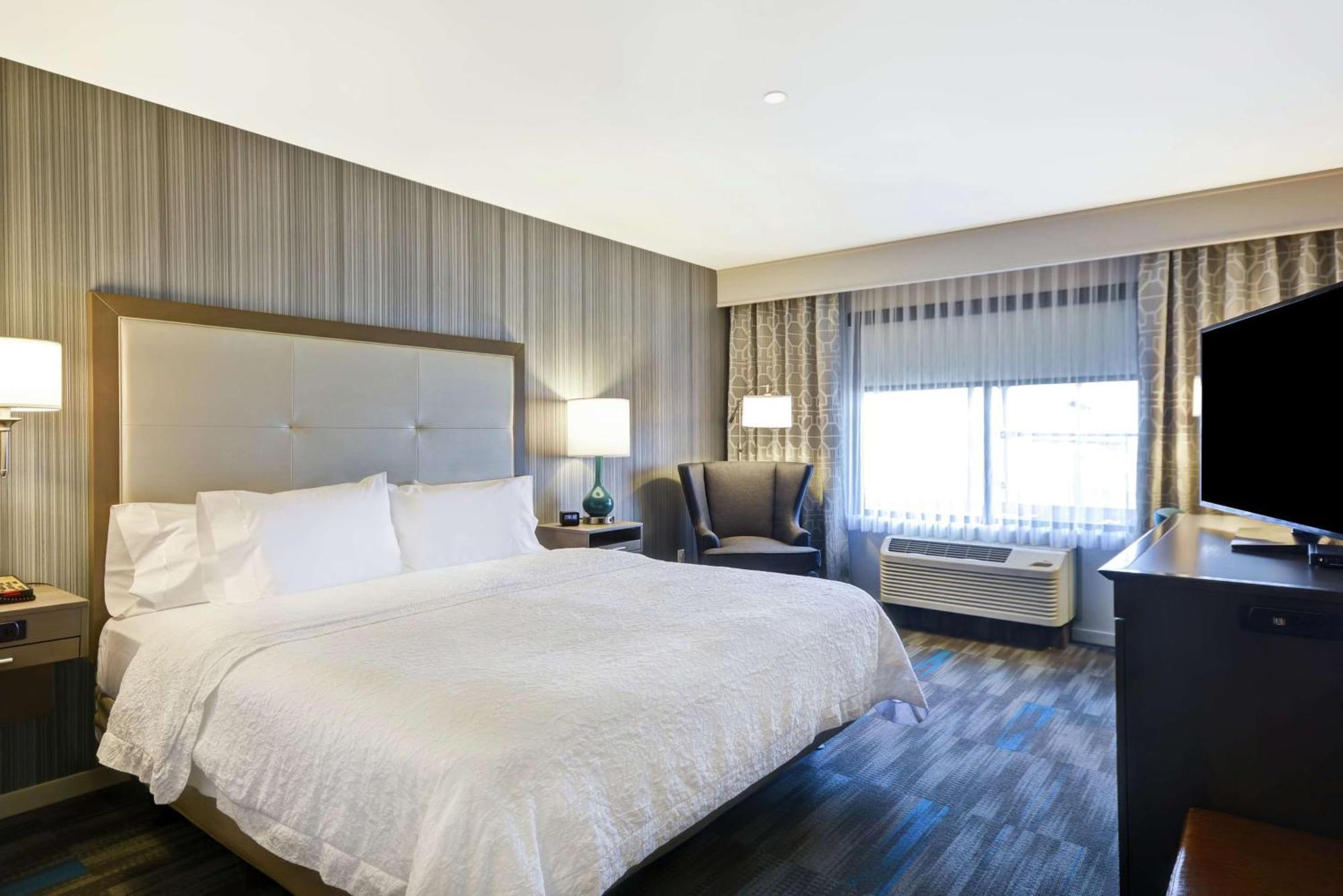 Hampton Inn & Suites Los Angeles Burbank Airport Екстер'єр фото
