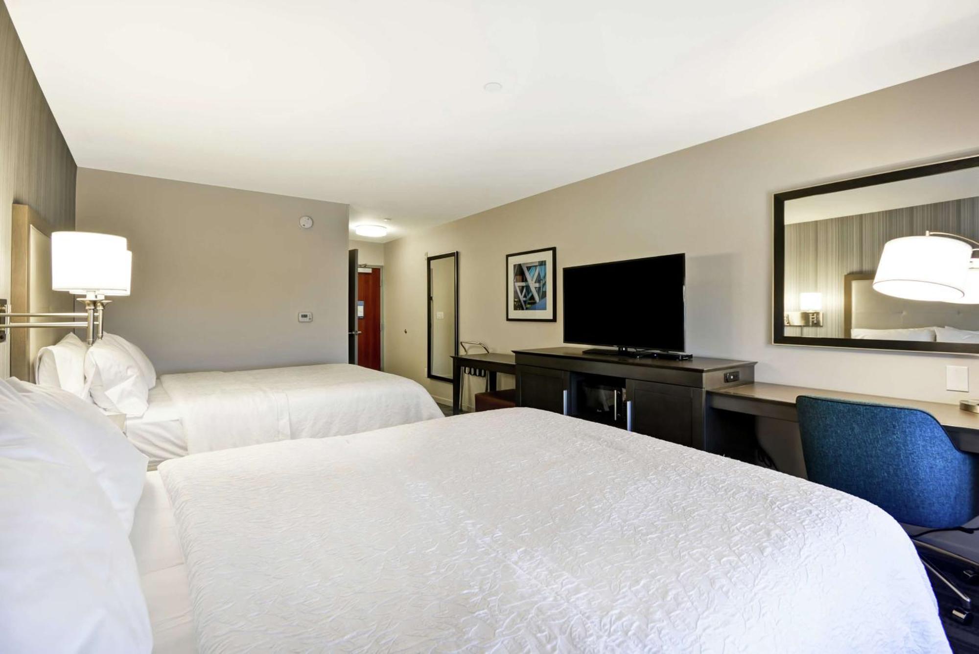 Hampton Inn & Suites Los Angeles Burbank Airport Екстер'єр фото