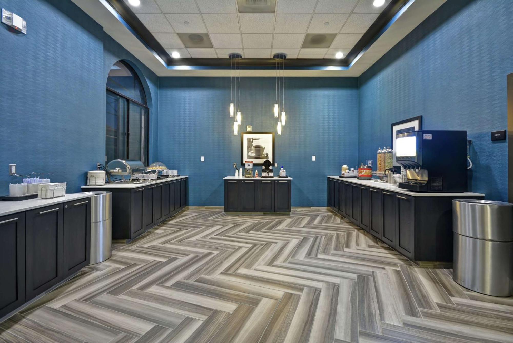 Hampton Inn & Suites Los Angeles Burbank Airport Екстер'єр фото